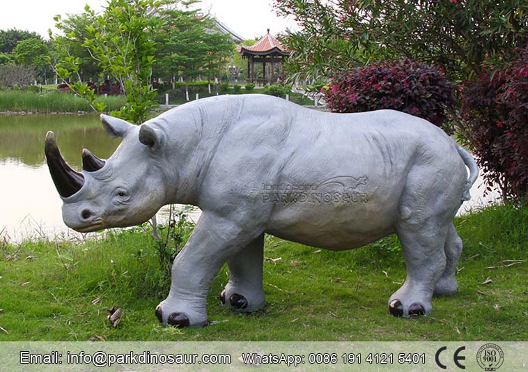 /Estatua realista de rinoceronte de fibra de vidrio de tamaño natural